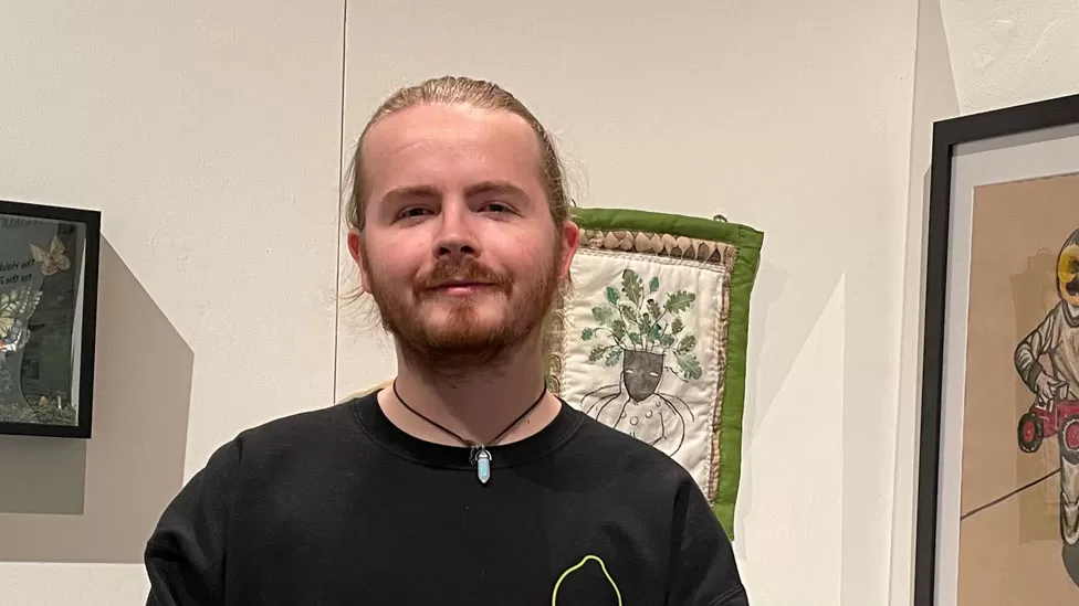 Métamorphose : des artistes LGBTQ+ exposent l’identité et le changement dans une exposition à Ipswich