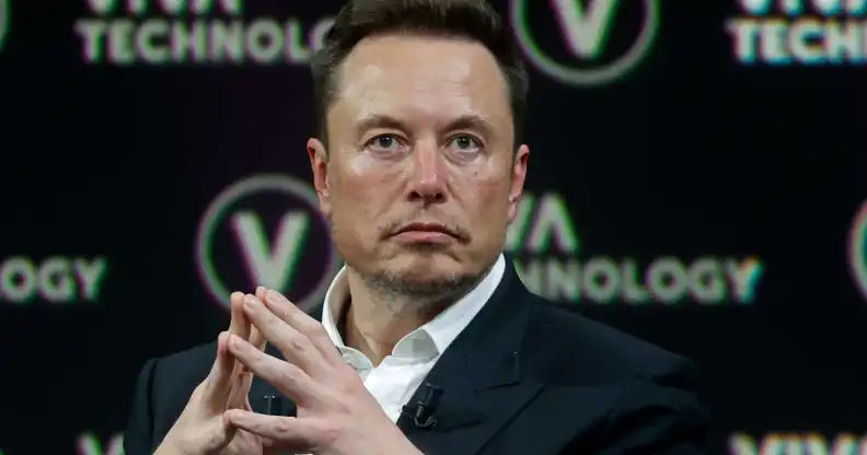 X d’Elon Musk poursuit Media Matters pour des allégations de publicités à côté de contenus pro-nazis