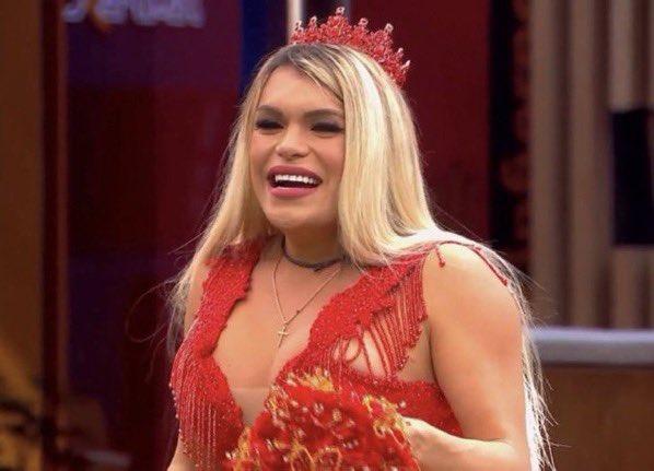 La pionnière transgenre Wendy Guevara triomphe dans une victoire historique à la télé-réalité mexicaine