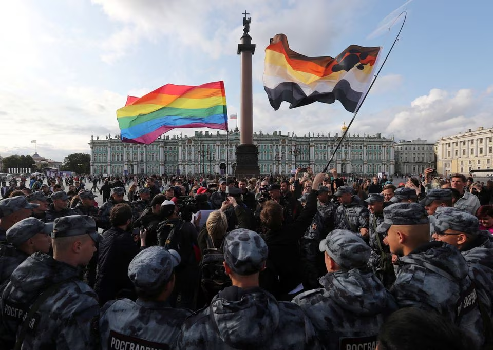 Le ministère russe de la Santé met en œuvre des mesures controversées ciblant les personnes LGBT