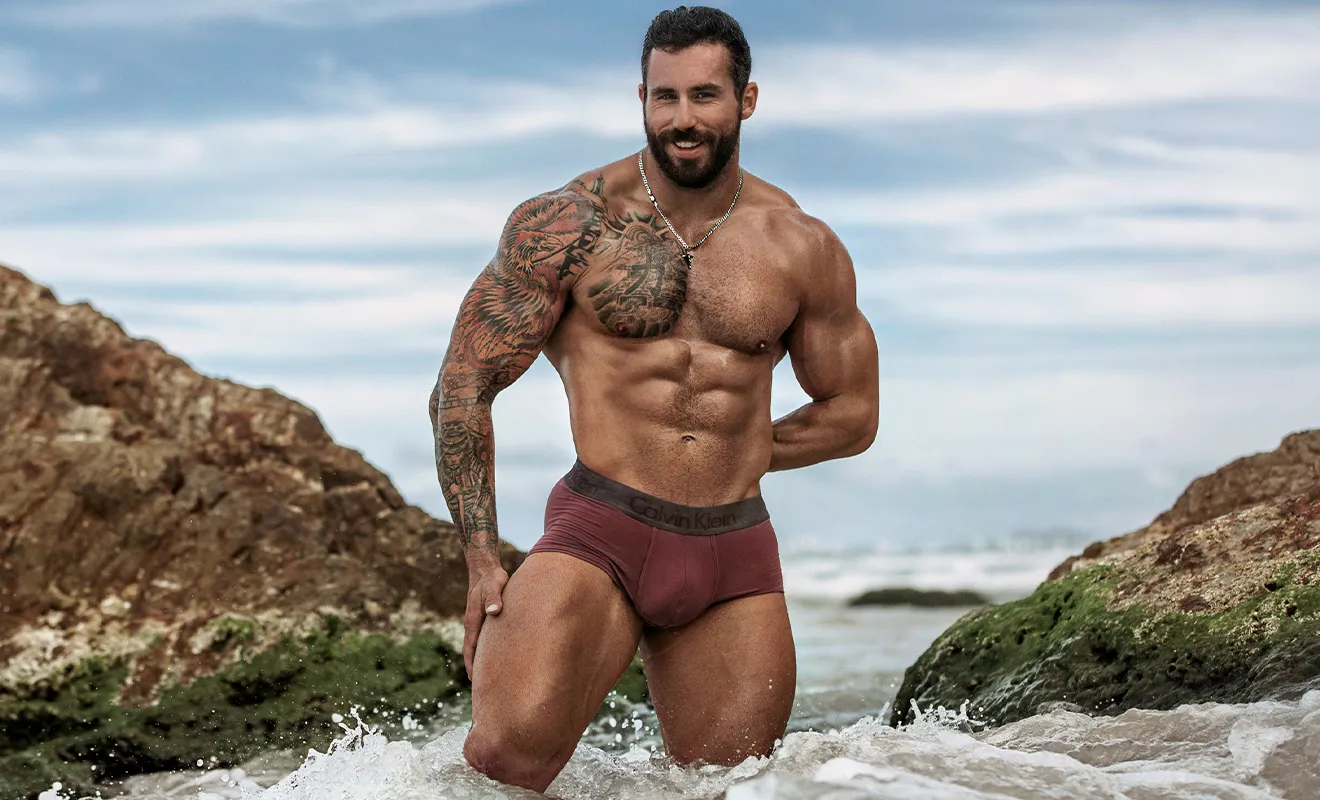 Sexy Australian Fitness Model Kyle Martens: A True Force to Be Reckoned With