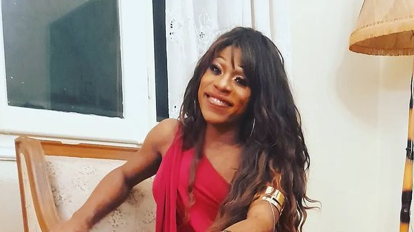 Une femme trans retrouvée morte dans un appartement d’Athènes, la communauté LGBTQ+ grecque pleure sa perte