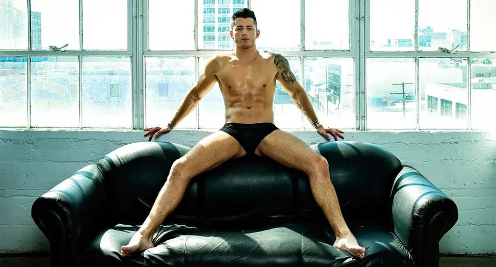 Sizzling Snapshots: Murray Swanby's Mesmerizing Photoshoot with Photographer Alex Budin