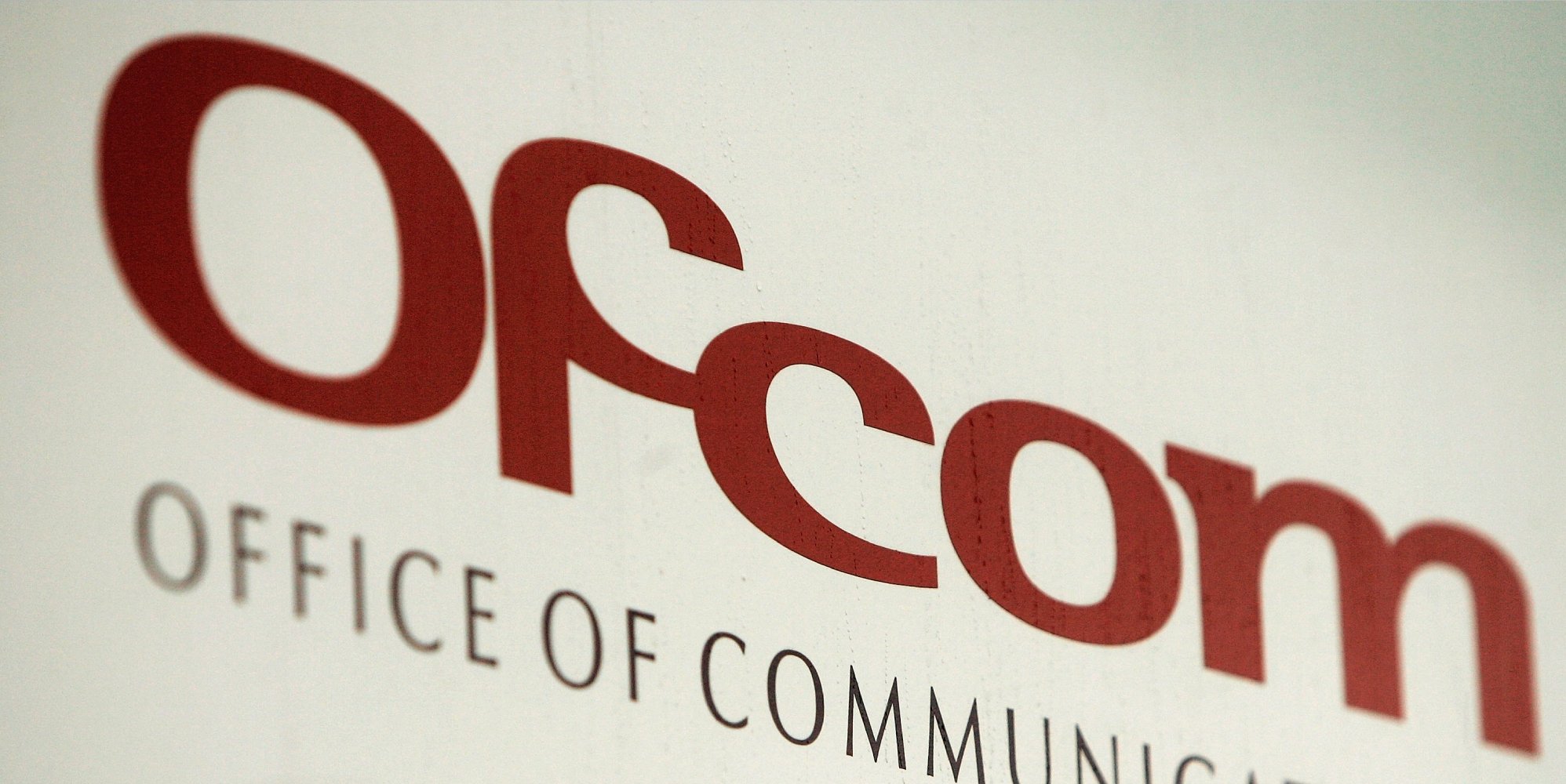 تجمع Good Law Project يقاضي Ofcom بسبب بثوث TalkTV عن المتحولين جنسياً