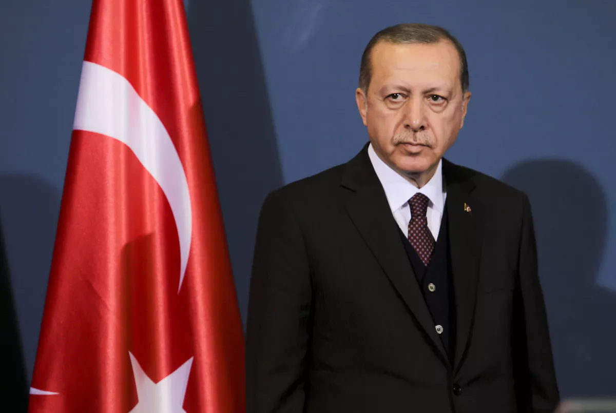 Le président turc Erdoğan critique l’usage des « couleurs LGBT » par l’ONU pour les Objectifs de développement durable